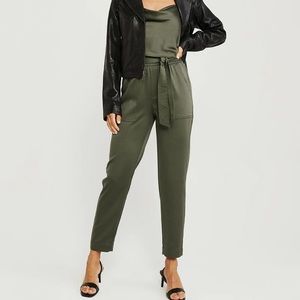 A&F Satin Belted Taper Pant